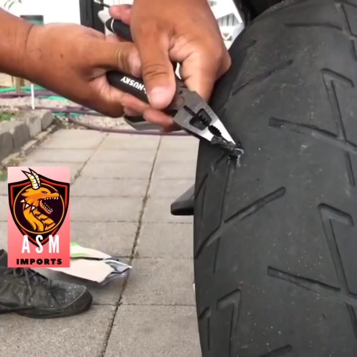 Kit Reparo Pneu Sem Camara Moto Carro + 10 Refis Macarrão Pneu
