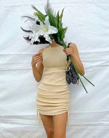Vestido Bege  amarração lateral Carla